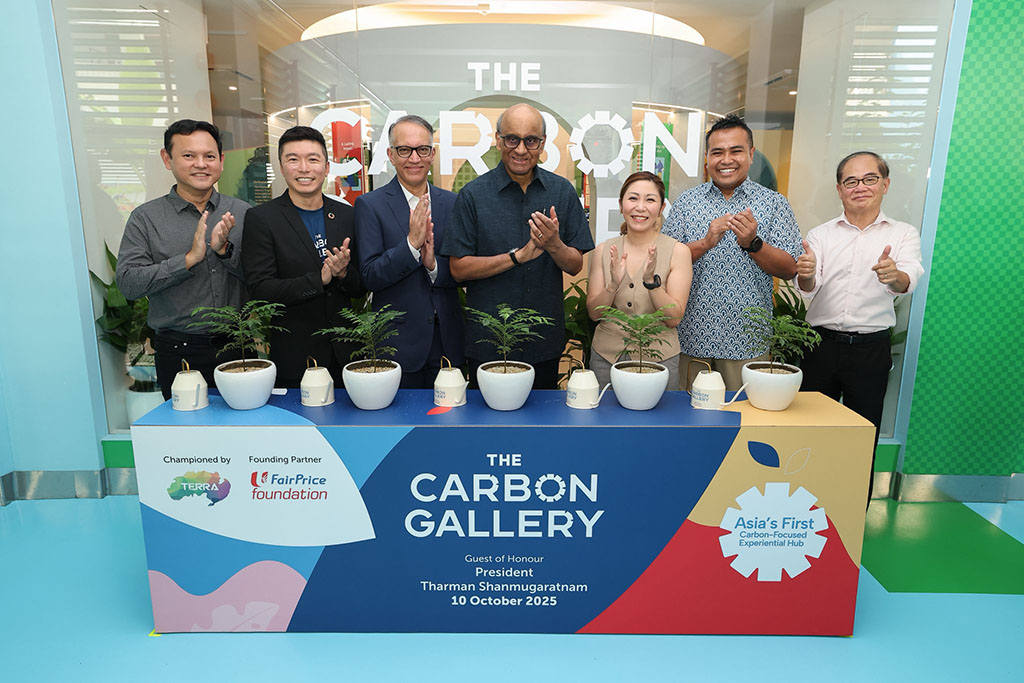 Visitors arriving at The Carbon Gallery